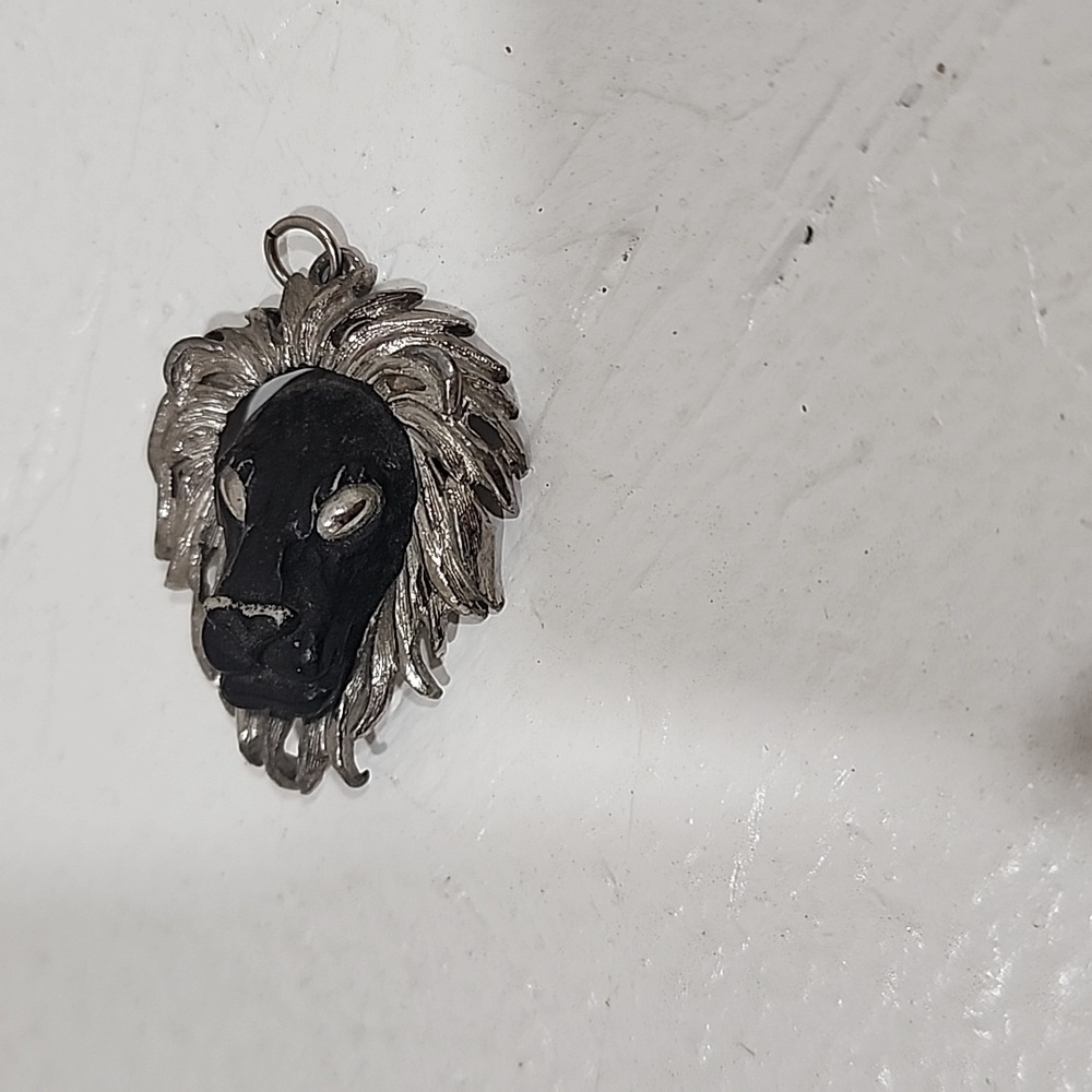 Signed Luca Razza Silver Tone and Black Lion Pendant - Picture 8 of 8